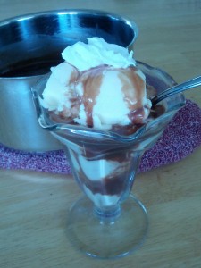 hot fudge sundae