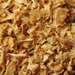 Dehydrated cabbage flakes in #10 case of 6 cans